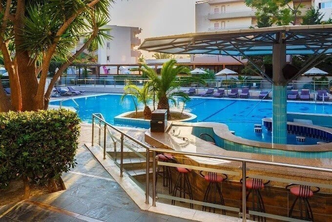 Зображення Crew The Residence 4*